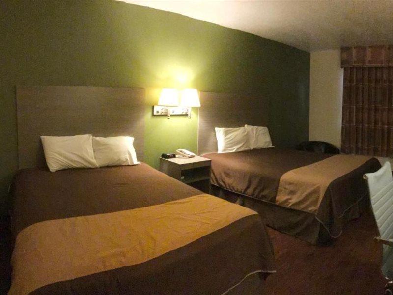 Rodeway Inn Moriarty Buitenkant foto